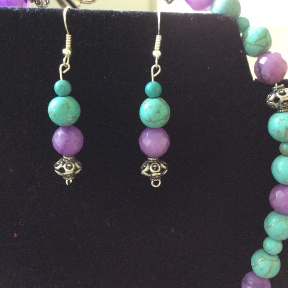 Hand Crafted Turquoise & Purple Beaded Jewelry Set. - Picture 6 of 7
